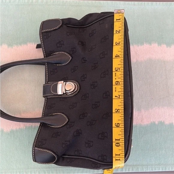 Dooney & Bourke DB Signature Black Canvas‎ & Leather Tote Satchel - Picture 11 of 12